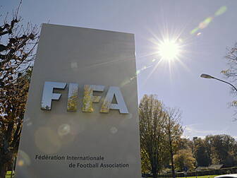 FIFA to avoid contract chaos a...